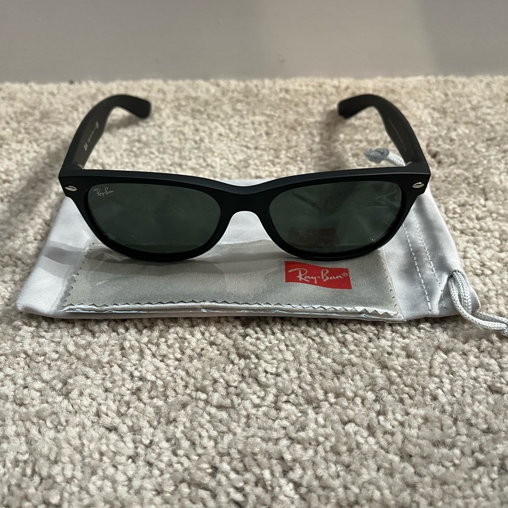 Ray-Ban Black Sunglasses NWOT